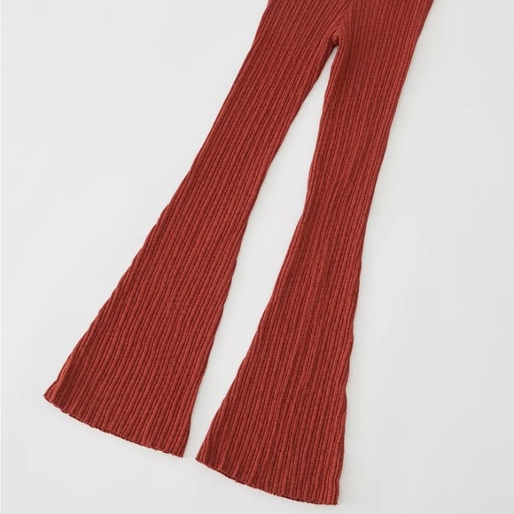UO Rosie High-Waisted Ribbed Flare Pant Size XS - Picture 10 of 12